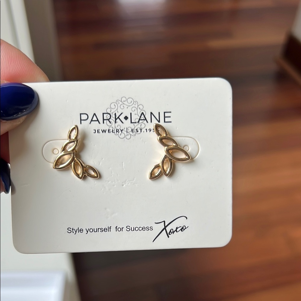 Park Lane Gold Leaf Design Earrings